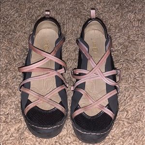 J41 slide on sandals